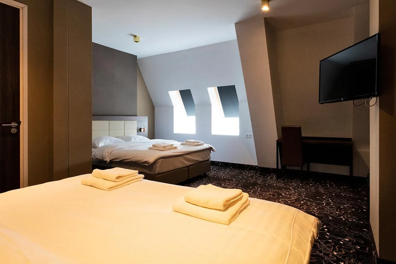 The Lake Hotel Amsterdam Airport Badhoevedorp