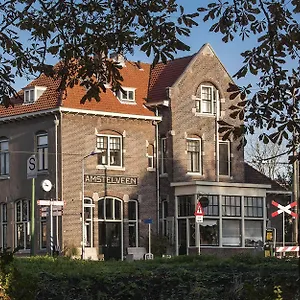 Station Hotel